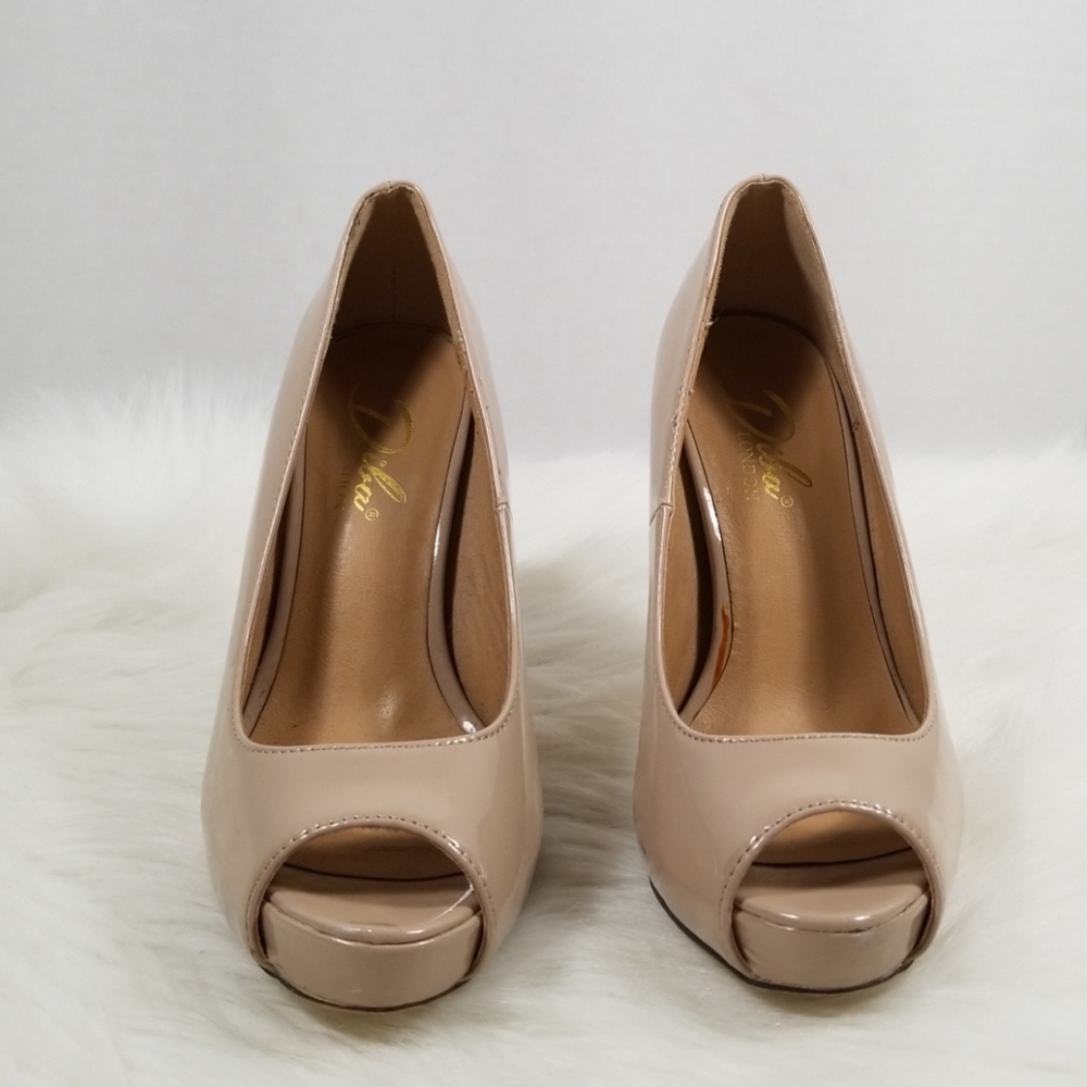 *SALE* Nude Peep Toe Heels or Pumps from Diba